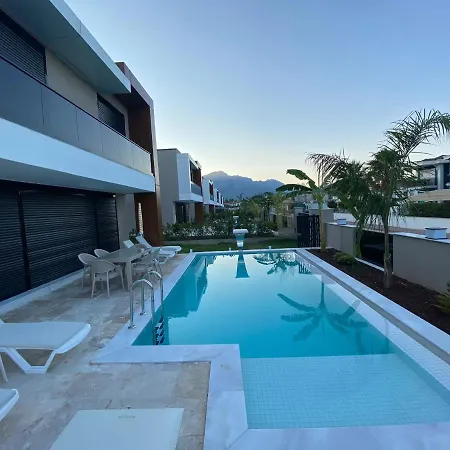 Villa Akin Family Villas *